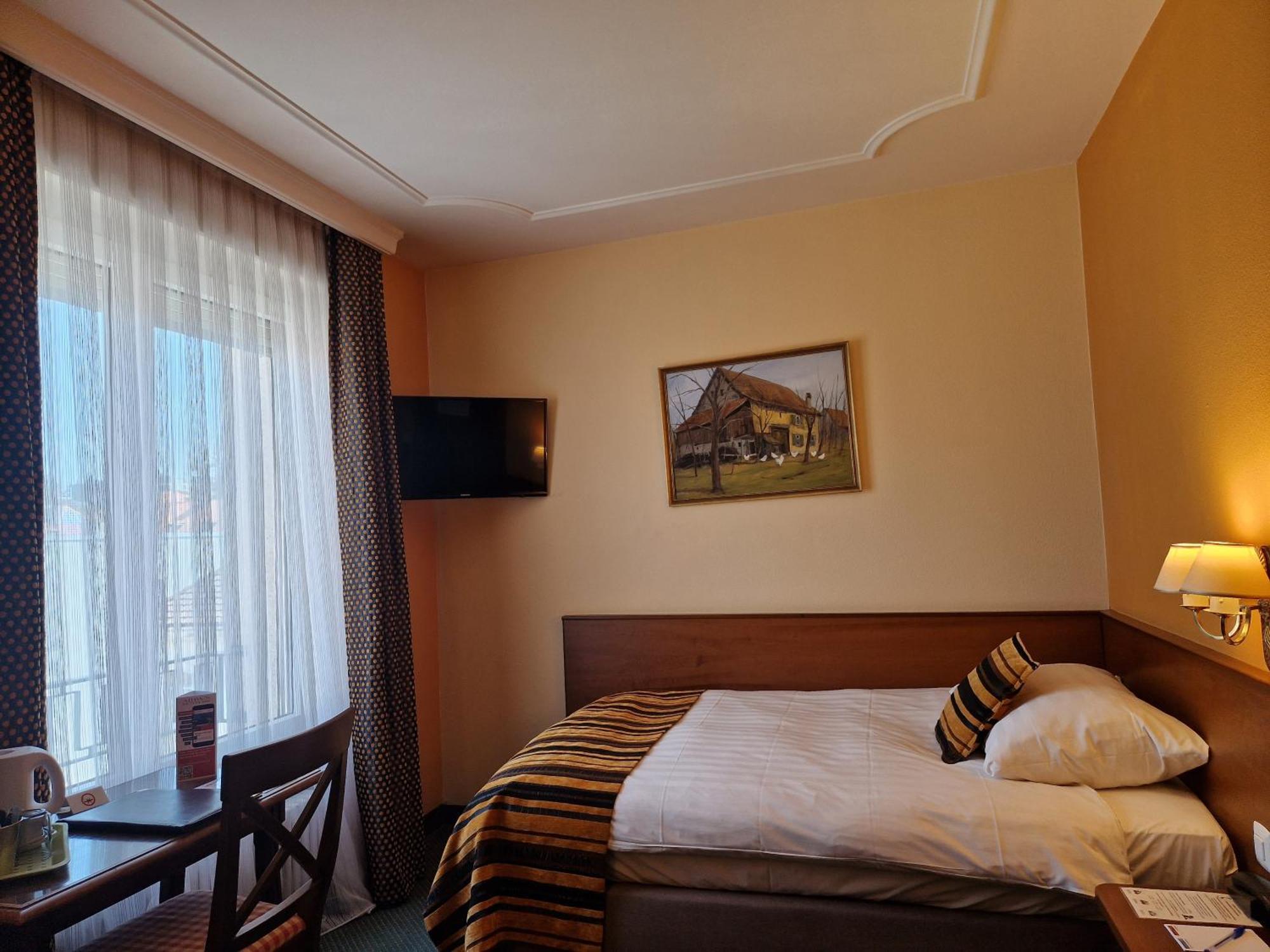 Hotel Athmos La Chaux De Fonds Esterno foto