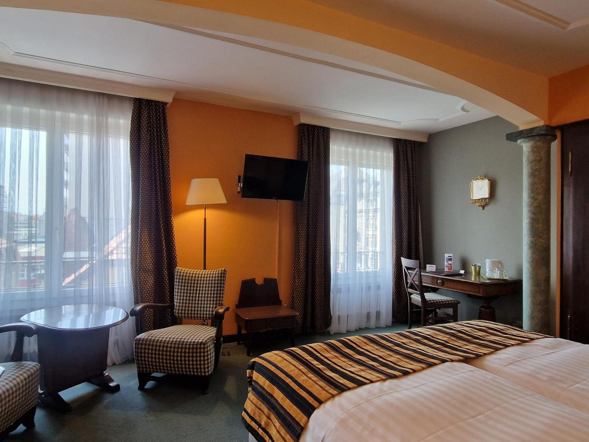 Hotel Athmos La Chaux De Fonds Esterno foto